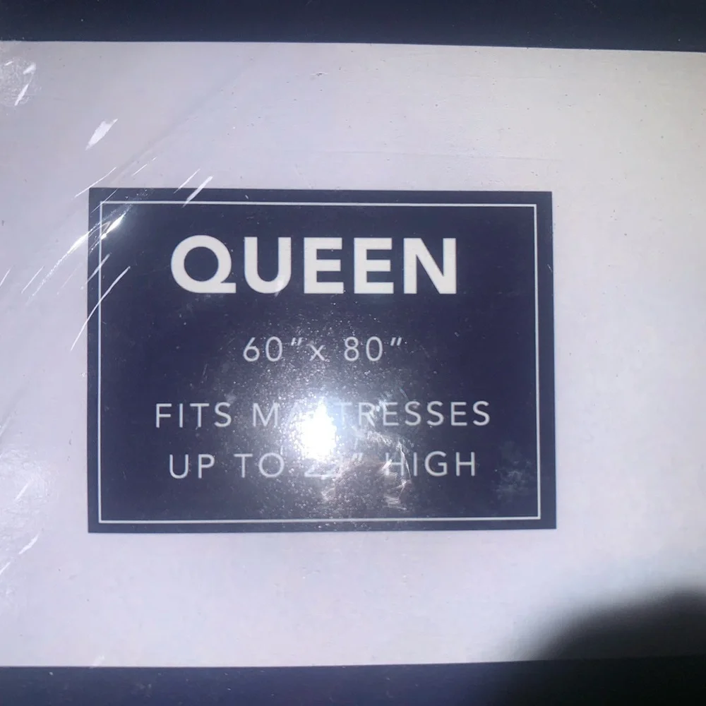 Queen Size White Mattress Cover - Breathable Protective Mattress Protector